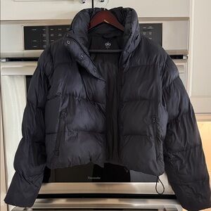 ALO Yoga Black Cropped Puffer Jacket